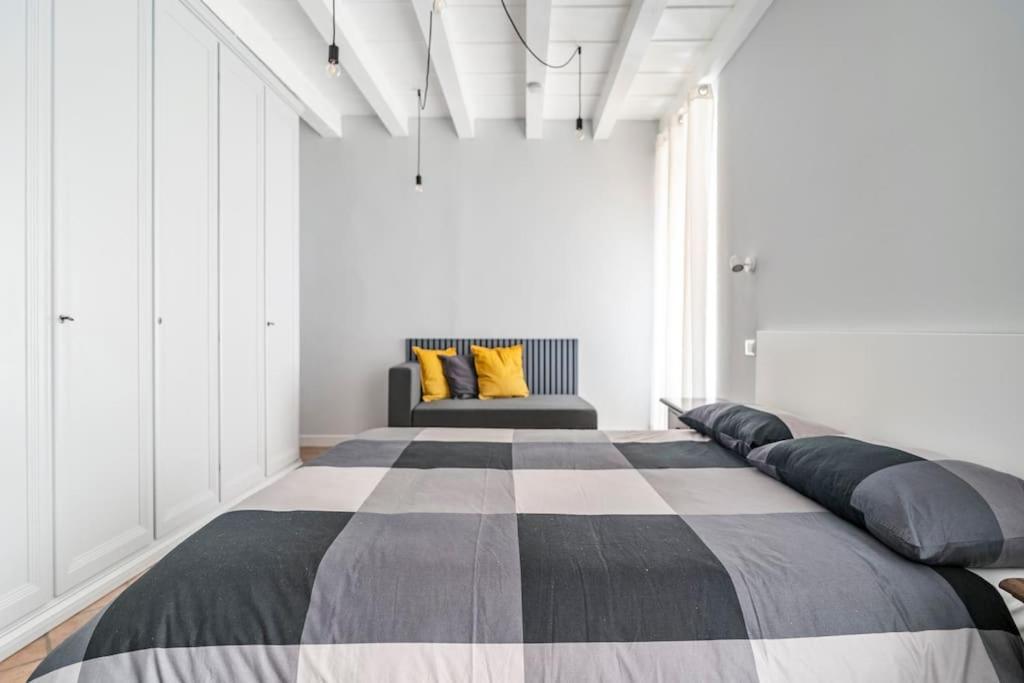 L'Atelier Del Centro: Tra Design, Storia E Fascino Lägenhet Brescia Exteriör bild